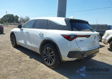 2024 Acura Zdx A-Spec z USA, uszkodzony, nr VIN 4W5KHMRK2RZ519351